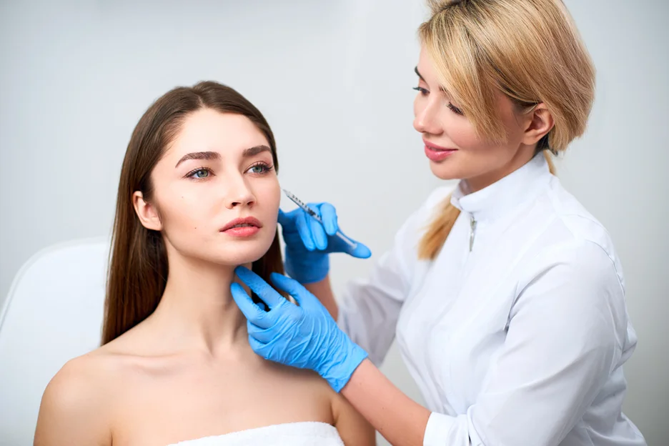 a woman had polydeoxyribonucleotides treatment inside a beauty clinic