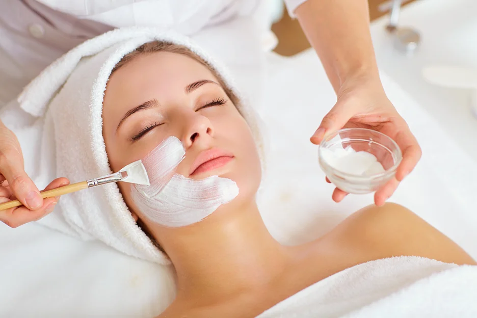 a woman undergo PDRN facials in a beauty clinic