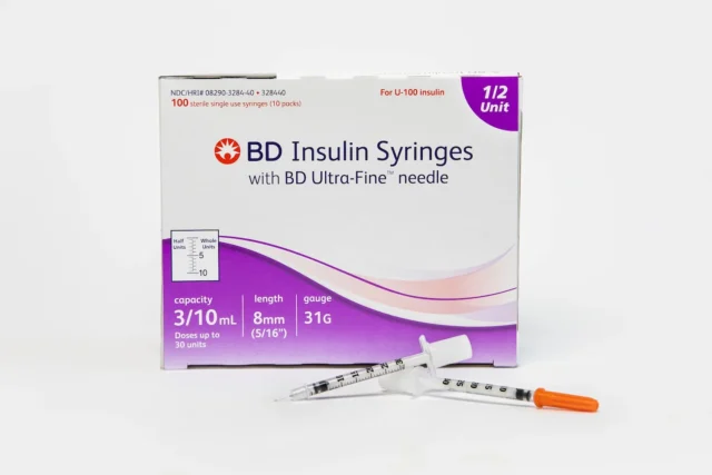 0.3 cc Ultra Fine Syringe 31 gauge with 1/2 unit markings - Box of 100 (BD) - Image 2