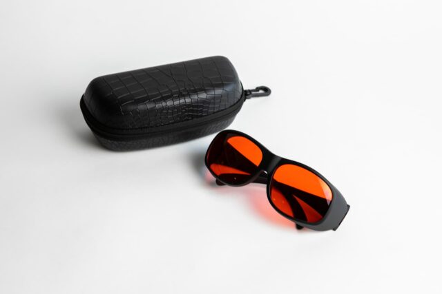 Laser Safety Goggles (200-540nm) - Image 7